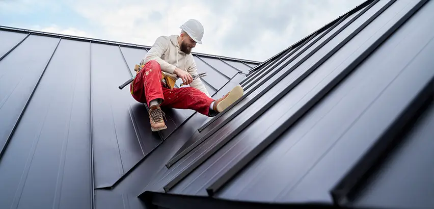 Professional Roof Valley Installation Services in Burbank, IL