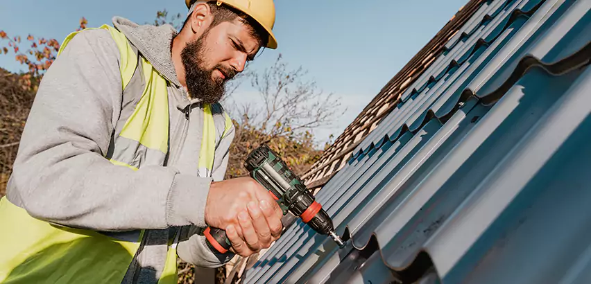Residential Roof Leak Repair in Burbank