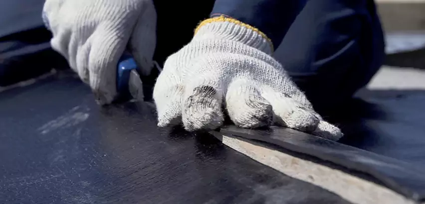 Rubber Roof Seam Repair in Burbank