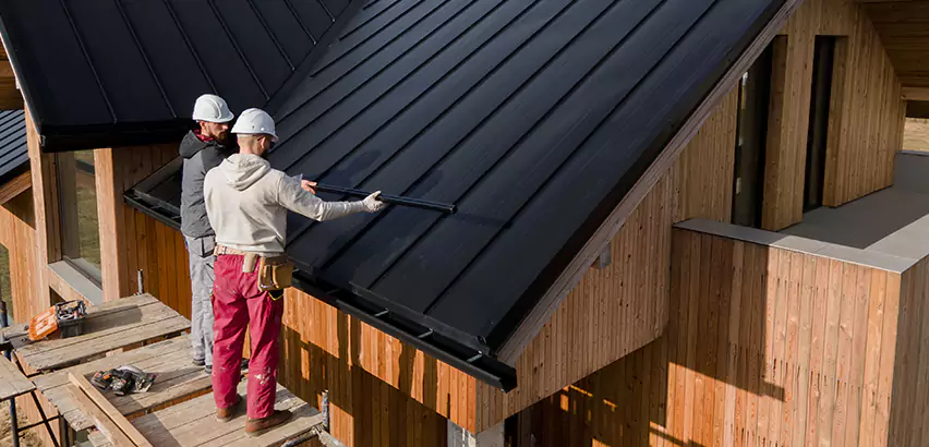 Metal Barn Roof Repair in Burbank