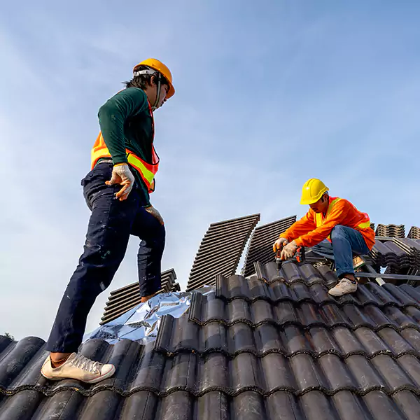Why Burbank, IL Property Owners Trust Burbank Roofing Pro for Emergency Roof Repair?